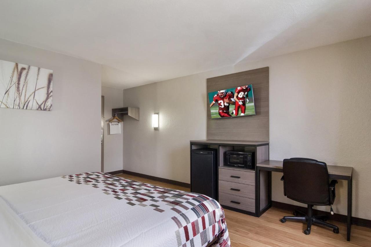 Red Roof Inn & Suites Brunswick I-95 Dış mekan fotoğraf