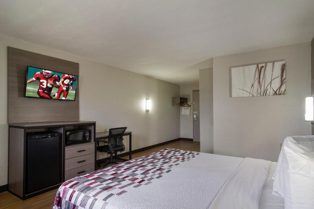 Red Roof Inn & Suites Brunswick I-95 Dış mekan fotoğraf
