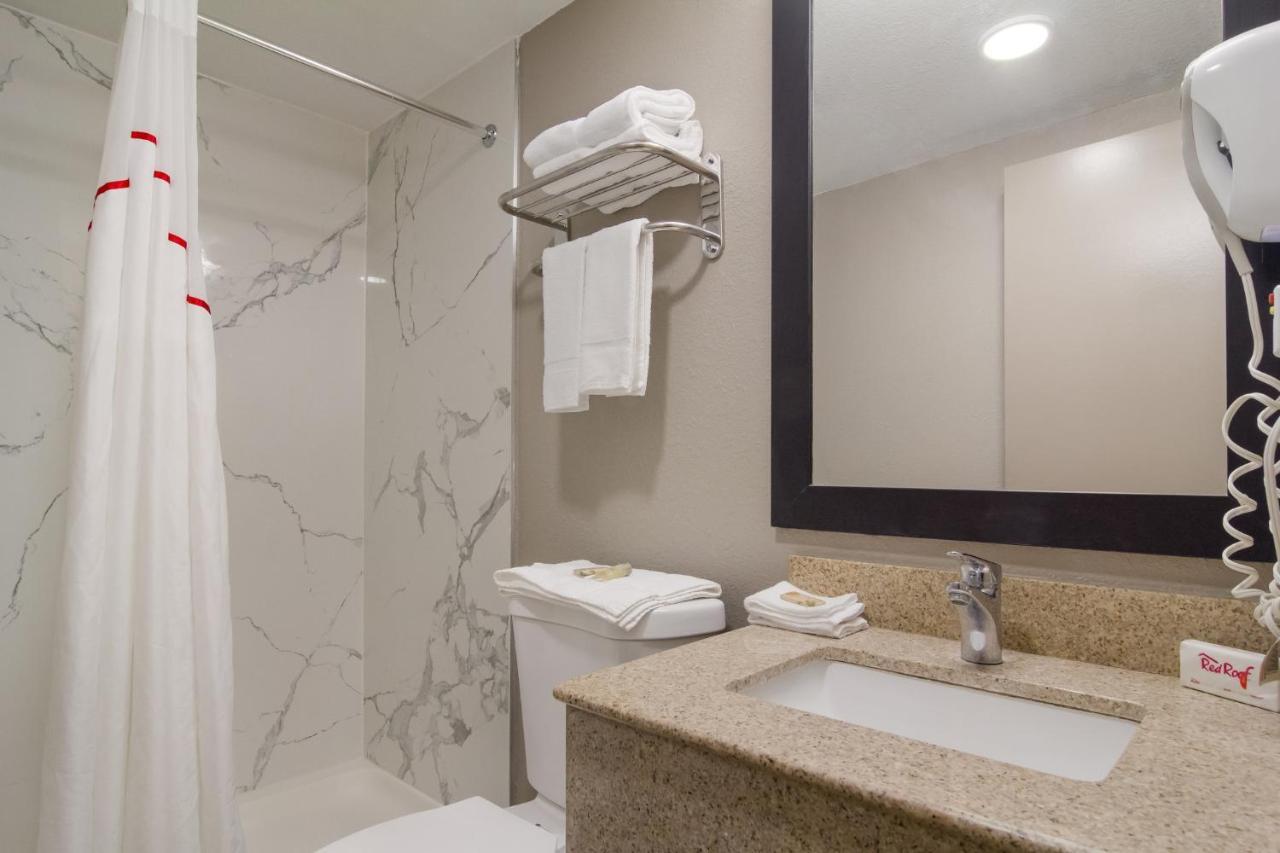 Red Roof Inn & Suites Brunswick I-95 Dış mekan fotoğraf