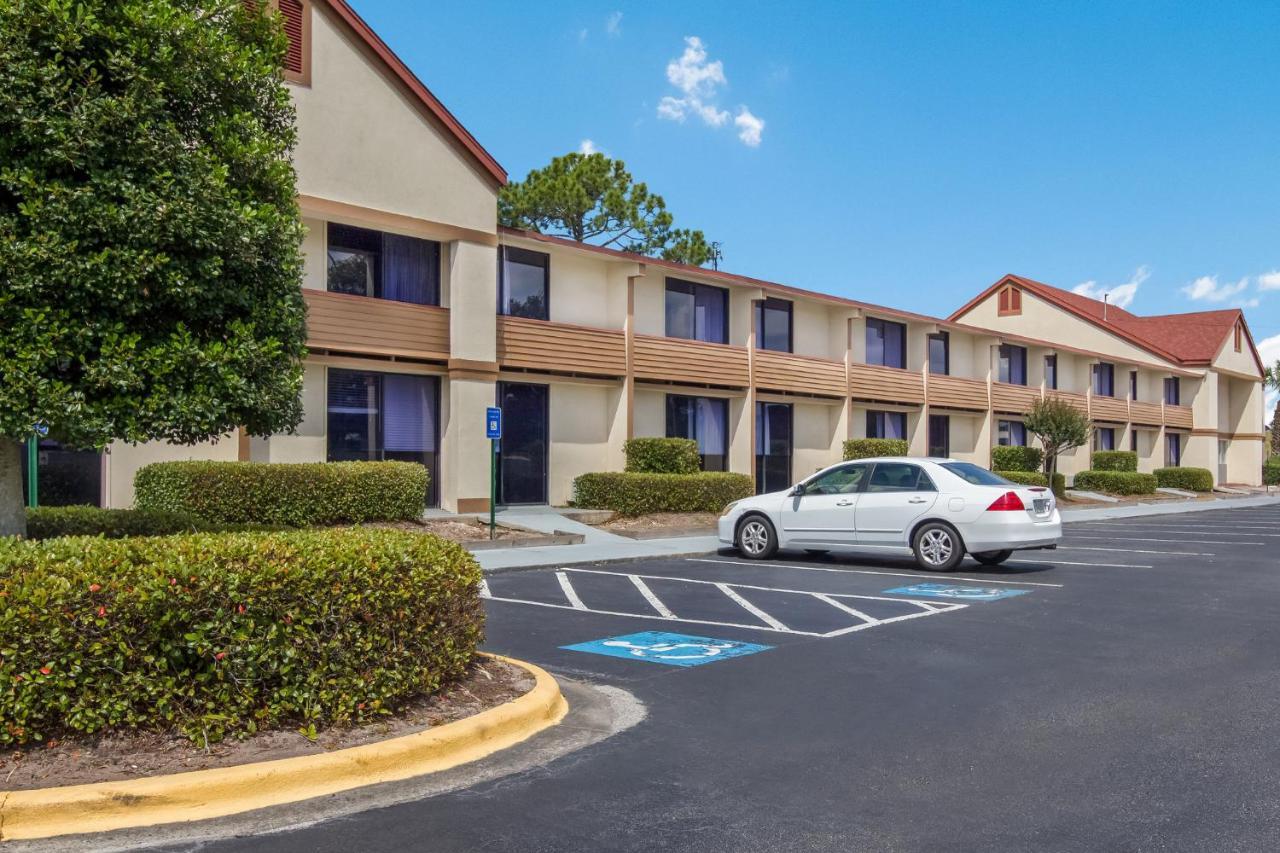 Red Roof Inn & Suites Brunswick I-95 Dış mekan fotoğraf